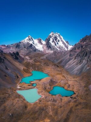 ausangate-trek-to-rainbow-mountain-lakes 4-day Ausangate trek to Rainbow Mountain